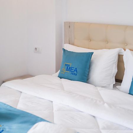 Relax Mea Hotel Sarandë エクステリア 写真