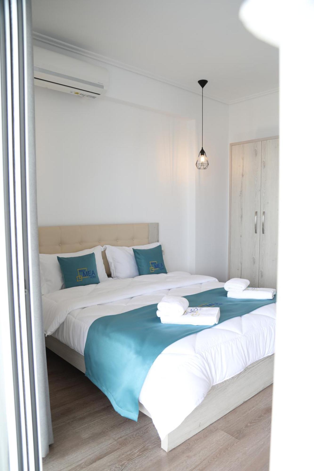Relax Mea Hotel Sarandë エクステリア 写真
