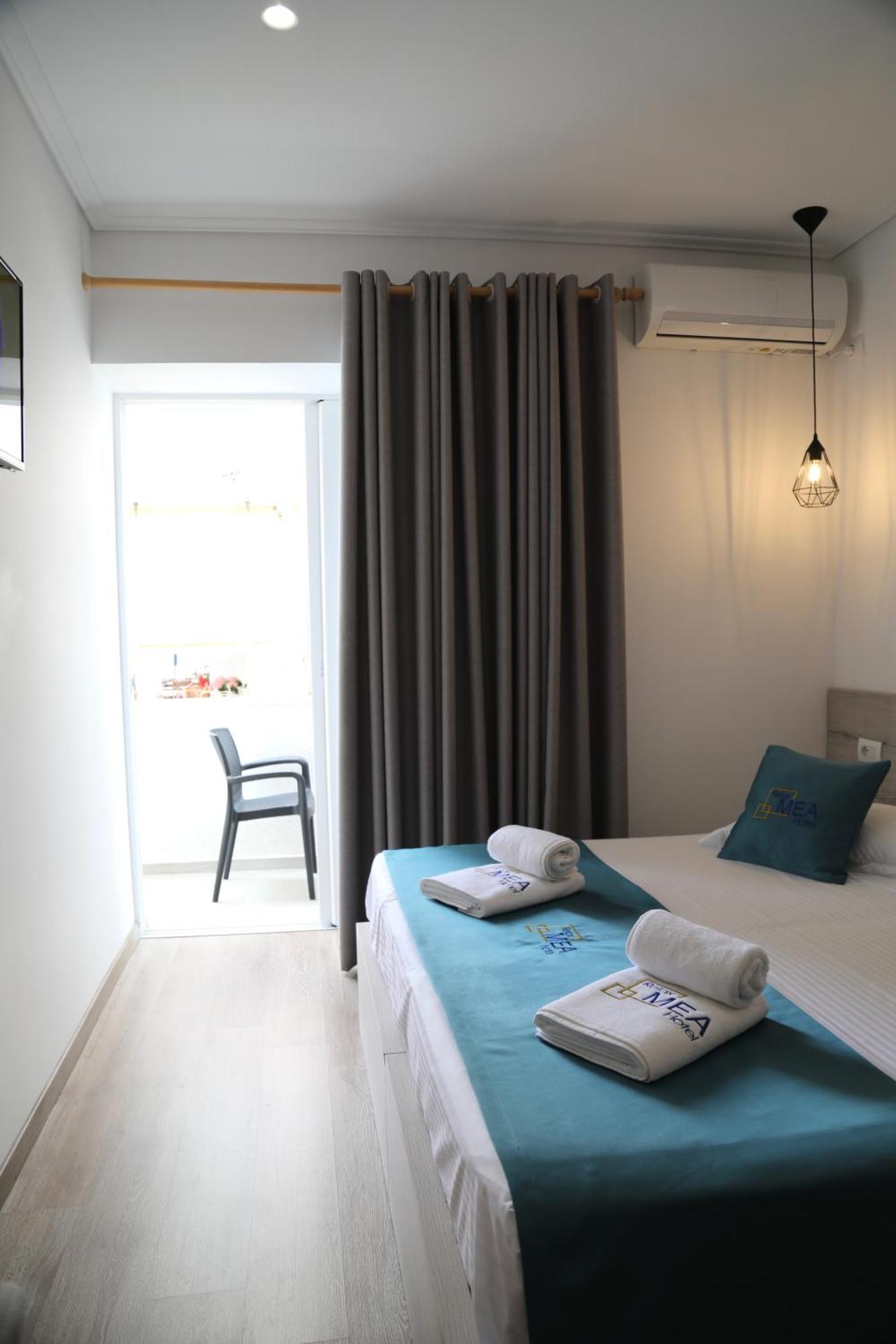 Relax Mea Hotel Sarandë エクステリア 写真