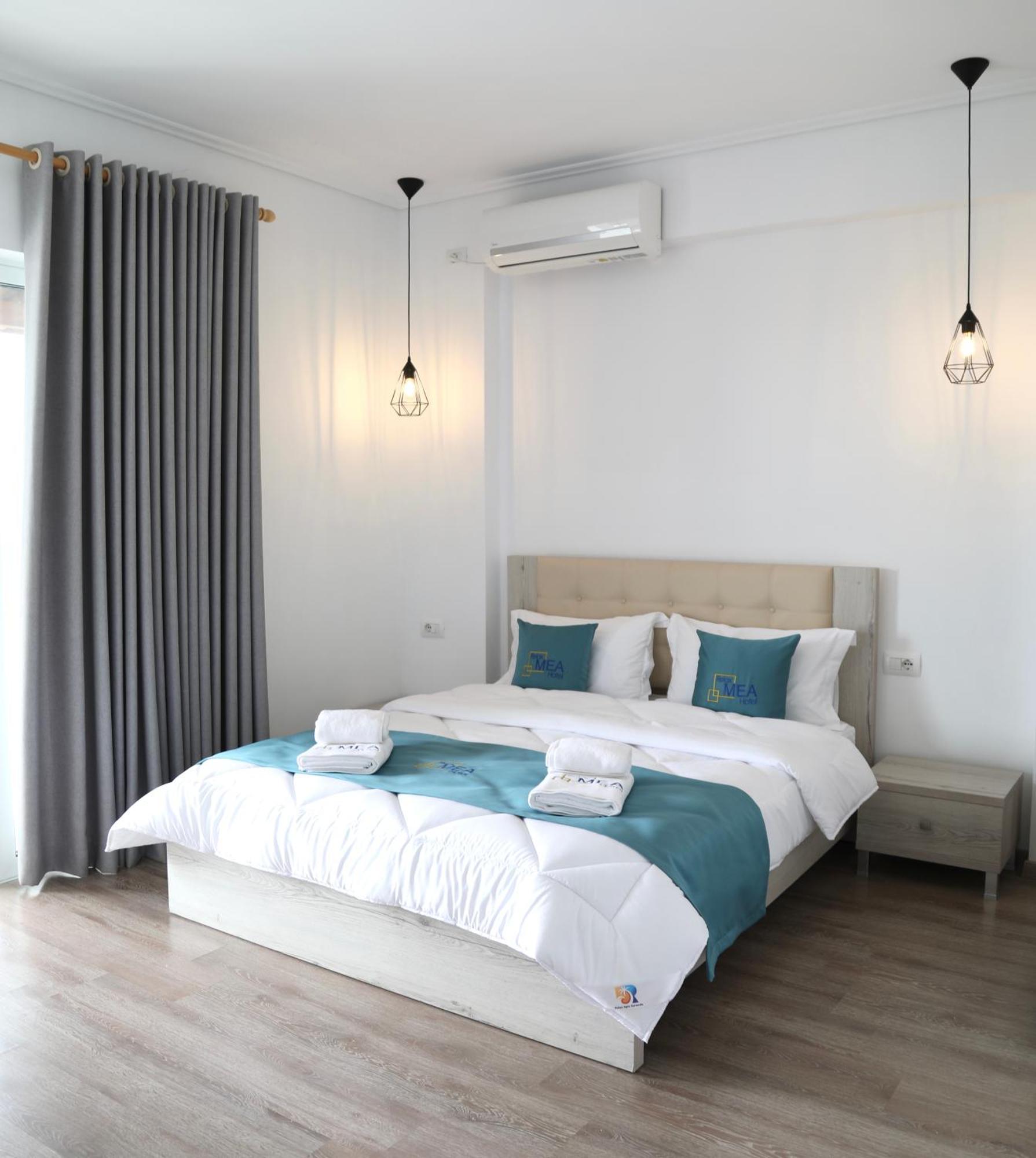 Relax Mea Hotel Sarandë エクステリア 写真